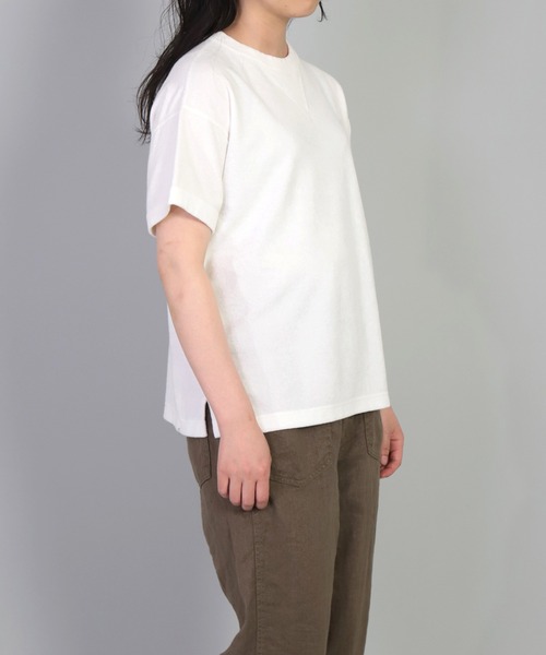 OMNIGOD（オムニゴッド）の「[OMNIGOD womens / オムニゴッド] ミニパイル ショートスリーブトレーナー（Tシャツ/カットソー・レディース・ネイビー/ブラウン/オフホワイト・FREE）」の20枚目の写真