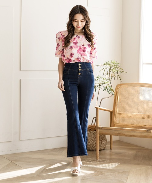 Julia Boutique(ジュリアブティック)の「Amour Flower・スクエアネックパワショルトップス/22078(Tシャツ/カットソー・レディース・オレンジ/ブルー・ONE)」の5枚目の写真