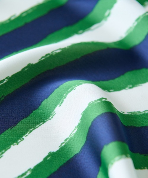 un dix cors（アンディコール）の「コーディネートのポイントに　ストライプスカーフ（バンダナ/スカーフ・レディース・ブラウン/ネイビー・FREE）」の5枚目の写真