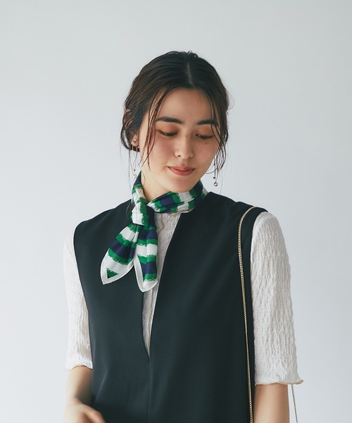 un dix cors（アンディコール）の「コーディネートのポイントに　ストライプスカーフ（バンダナ/スカーフ・レディース・ブラウン/ネイビー・FREE）」の9枚目の写真