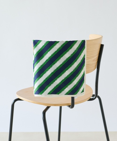 un dix cors（アンディコール）の「コーディネートのポイントに　ストライプスカーフ（バンダナ/スカーフ・レディース・ブラウン/ネイビー・FREE）」の17枚目の写真