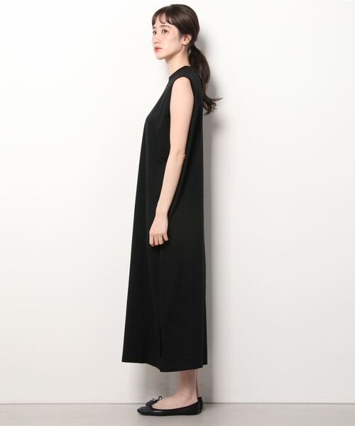DROIT BELLO(ドロイトベロ)の「DROIT BELLO(ドロイトベロ) ノースリーブワンピース(ワンピース・レディース・ブラック/ブルー・FREE)」の4枚目の写真