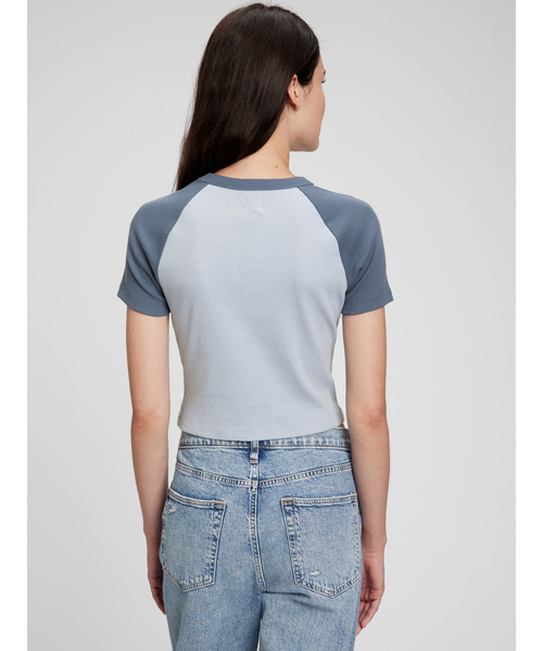 GAP（ギャップ）の「リブ カラーブロック Tシャツ（Tシャツ/カットソー・レディース・ベージュ/ホワイト/グリーン/ブルー・L/S/M/XS/XL/XXS）」の8枚目の写真