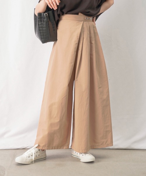 LC/LLL タックデザインガウチョパンツ