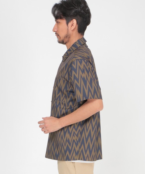 ikka（イッカ）の「ジオメトリックプリントシャツ（シャツ/ブラウス・メンズ・ベージュ/ネイビー・L/M/XL/S）」の12枚目の写真