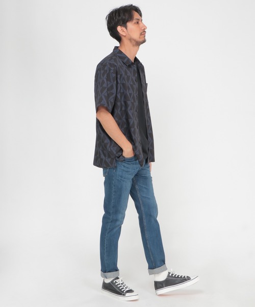 ikka（イッカ）の「ジオメトリックプリントシャツ（シャツ/ブラウス・メンズ・ベージュ/ネイビー・L/M/XL/S）」の16枚目の写真
