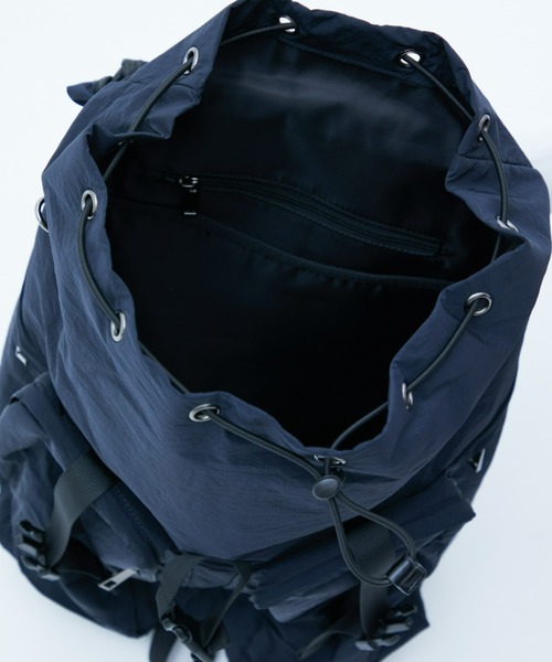 UNITED TOKYO（ユナイテッドトウキョウ）の「ウェイブナイロンバックパック（バックパック/リュック・メンズ・ブラック・FREE）」の15枚目の写真