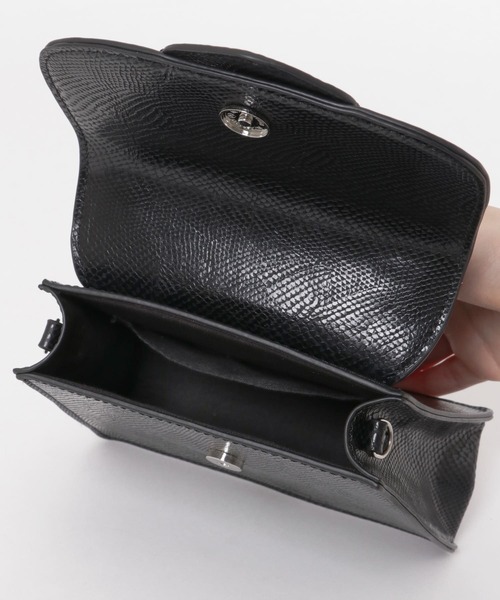 KBF（ケイビーエフ）の「ワンハンドル2WAYミニBAG（ショルダーバッグ・レディース・ブルー/ライトベージュ/ブラック・ONE）」の6枚目の写真
