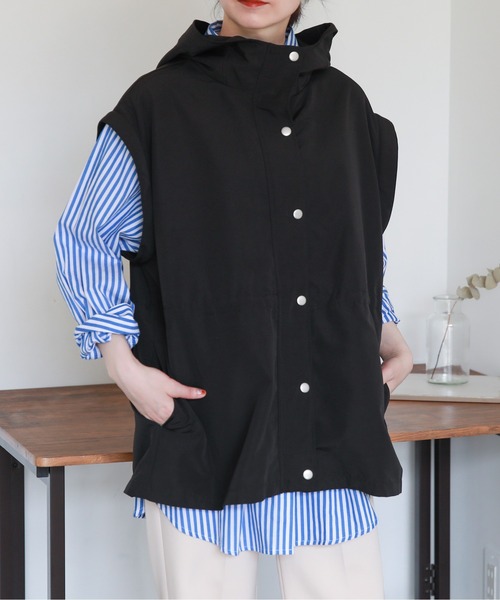 feepur（フェピュール）の「2wayマウンテンパーカー / ベスト（マウンテンパーカー・レディース・ブラック/カーキ/アイボリー・MEDIUM）」の22枚目の写真