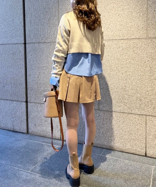 one after another NICE CLAUP（ワンアフターアナザーナイスクラップ）の「ショートケーブルニット×シャツセット（アンサンブル・レディース・アイボリー/グレー/ブラウン・FREE）」の6枚目の写真