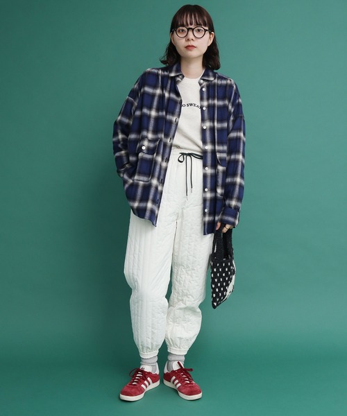 I am I in fact...(アイアムアイインファクト)の「OMBRE CHECK gather big shirt(シャツ/ブラウス・レディース・ブルー/グレー・FREE)」の17枚目の写真