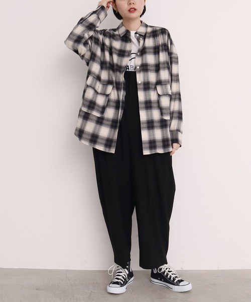 I am I in fact...(アイアムアイインファクト)の「OMBRE CHECK gather big shirt(シャツ/ブラウス・レディース・ブルー/グレー・FREE)」の10枚目の写真