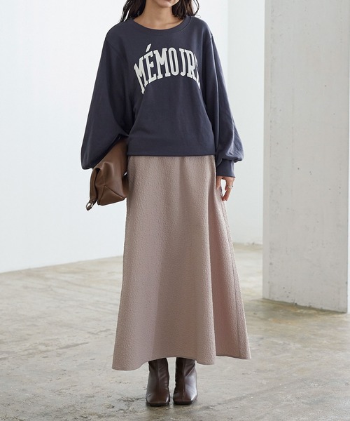 KOBE LETTUCE（コウベレタス）の「ぽこぽこフラワーエンボスフレアスカート（スカート・レディース・ブラック/グレイッシュベージュ/グリーン系・FREE）」の8枚目の写真