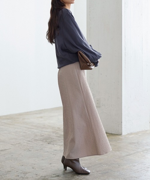 KOBE LETTUCE（コウベレタス）の「ぽこぽこフラワーエンボスフレアスカート（スカート・レディース・ブラック/グレイッシュベージュ/グリーン系・FREE）」の9枚目の写真