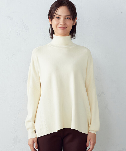 COMME CA ISM（コムサイズム）の「ニットポンチョ（ニット/セーター・レディース・ブラック/アイボリー/ネイビー・FREE）」の12枚目の写真