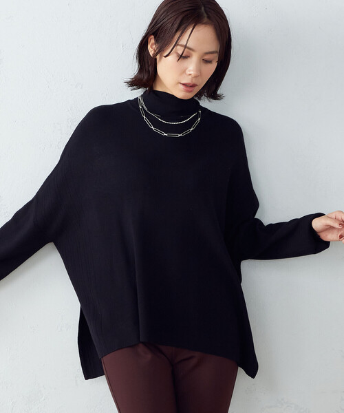 COMME CA ISM（コムサイズム）の「ニットポンチョ（ニット/セーター・レディース・ブラック/アイボリー/ネイビー・FREE）」の2枚目の写真