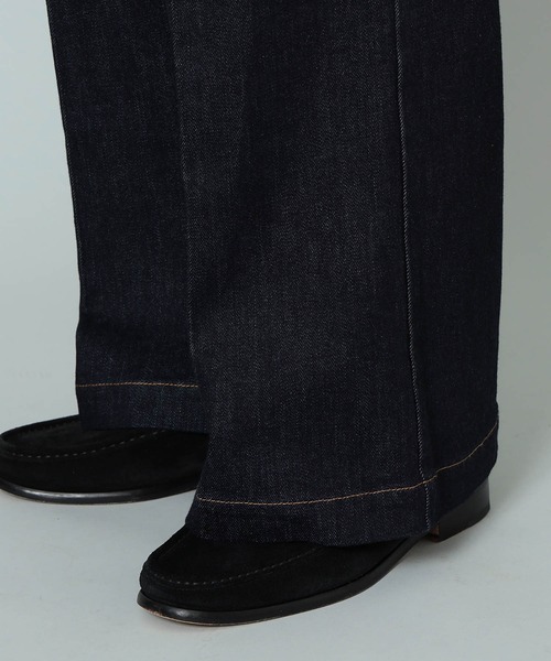 BeAMS DOT(ビームスドット)の「【WEB限定/UNISEX】BeAMS DOT / タックフレアデニム(デニムパンツ・メンズ・インディゴブルー・M-Short/S-Regular/XL-Regular/M-Regular/XL-Long/XL-Short/S-Long/S-Short/XS-Regular/L-Long/L-Short/M-Long/L-Regular/XS-Short/XS-Long)」の4枚目の写真