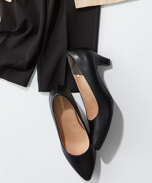 SHOO・LA・RUE（シューラルー）の「◆【入卒/消臭/耐滑】ポインテッドヒールパンプス（パンプス・レディース・ナチュラル/ブラック・25/45/35）」の3枚目の写真