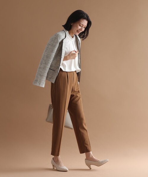 SHOO・LA・RUE（シューラルー）の「◆【入卒/消臭/耐滑】ポインテッドヒールパンプス（パンプス・レディース・ナチュラル/ブラック・25/45/35）」の14枚目の写真