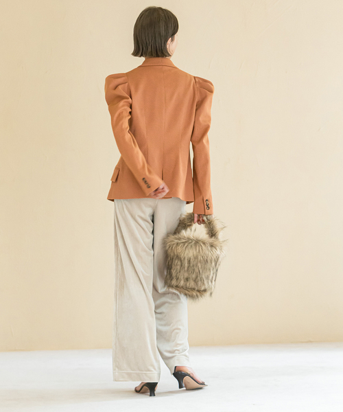 U by SPICK&SPAN（ユーバイスピックアンドスパン）の「ベロアジャンプスーツ（サロペット/オーバーオール・レディース・ブラック/ベージュ・38/36）」の17枚目の写真