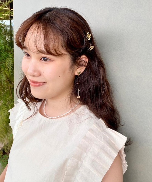 flower（フラワー）の「フローイングパピヨンイヤリング（イヤリング・レディース・ゴールド・FREE）」の14枚目の写真
