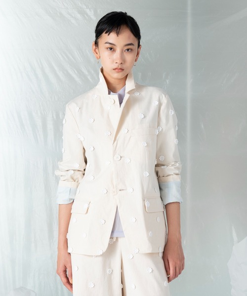 mintdesigns(ミントデザインズ)の「【2023春夏】DOT FLOWER JK/ ドットフラワージャケット(テーラードジャケット・レディース・ホワイト/レッド・2)」の9枚目の写真
