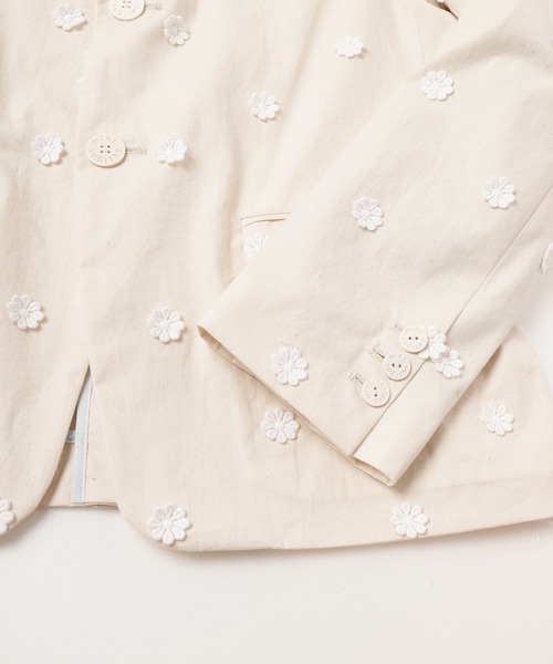 mintdesigns(ミントデザインズ)の「【2023春夏】DOT FLOWER JK/ ドットフラワージャケット(テーラードジャケット・レディース・ホワイト/レッド・2)」の10枚目の写真