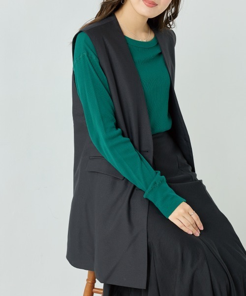 OMNES(オムネス)の「TRストレッチノーカラーベスト(ベスト・レディース・モカ/ブラック/グレー・SMALL/MEDIUM)」の9枚目の写真