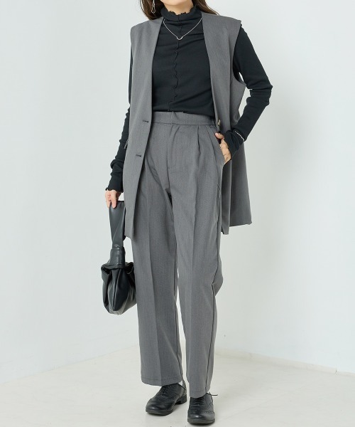 OMNES(オムネス)の「TRストレッチノーカラーベスト(ベスト・レディース・モカ/ブラック/グレー・SMALL/MEDIUM)」の13枚目の写真