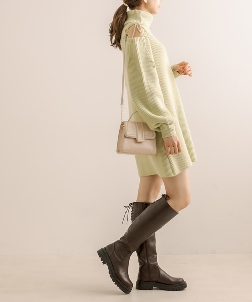 OLIVE des OLIVE（オリーブデオリーブ）の「肩あきリボンニットミニワンピース（ワンピース・レディース・ミント/ブラック/オフホワイト・FREE）」の6枚目の写真