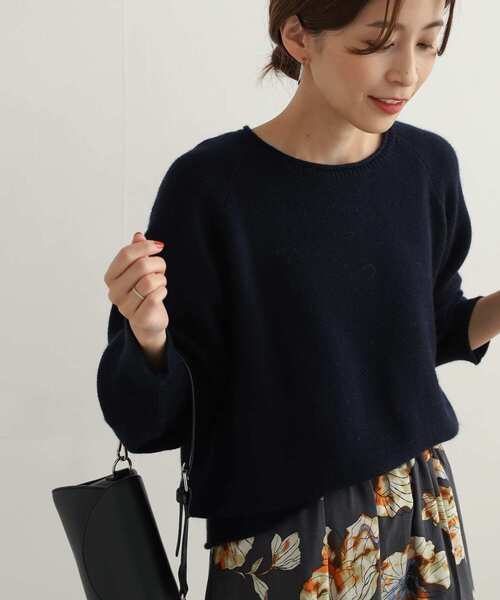 URBAN RESEARCH DOORS(アーバンリサーチドアーズ)の「ラグランスリーブショートニット(ニット/セーター・レディース・ピンク/ネイビー/グレー・MEDIUM)」の3枚目の写真