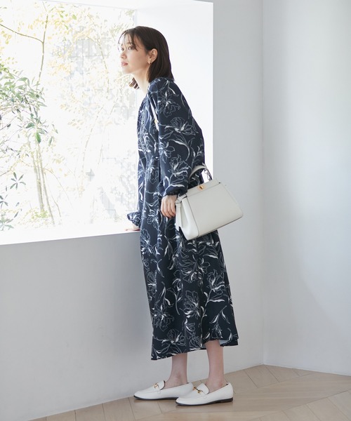 VIS（ビス）の「【新色】【2WAY】ひねり金具サイドタイトートバッグ（ハンドバッグ・レディース・グレー/ベージュ系その他/キナリ/チャコールグレー/ホワイト系その他4・FREE）」の7枚目の写真