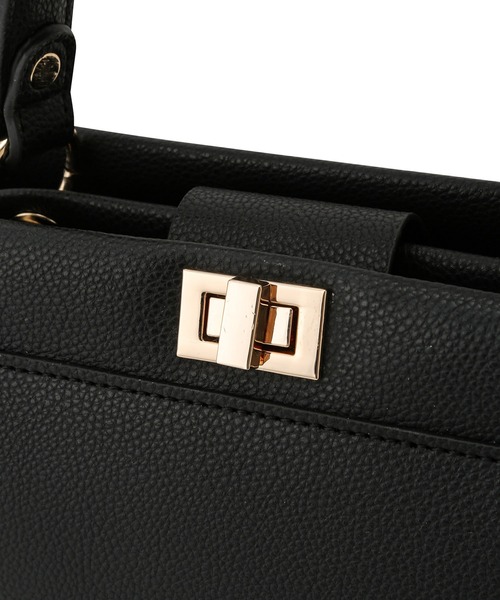 VIS（ビス）の「【新色】【2WAY】ひねり金具サイドタイトートバッグ（ハンドバッグ・レディース・グレー/ベージュ系その他/キナリ/チャコールグレー/ホワイト系その他4・FREE）」の18枚目の写真