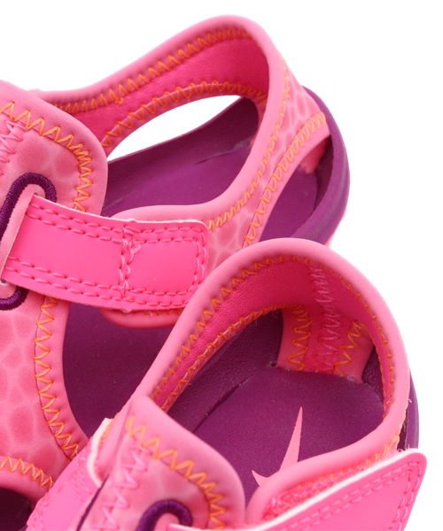 NIKE（ナイキ）の「BK NIKE サンレイプロテクト リトル（サンダル・キッズ・ピンク/ネイビー・14cm/15cm/16cm）」の5枚目の写真