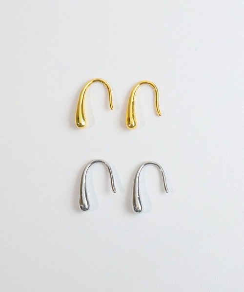 blackdia ocean（ブラックダイヤオーシャン）の「blackdia ocean カーブパールピアス（ピアス（両耳用）・レディース・シルバー/ゴールド・FREE）」の8枚目の写真