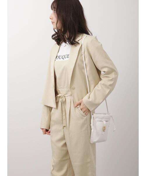 Te chichi TERRASSE(テチチテラス)の「ショートテーラードジャケット(セットアップ可)(ノーカラージャケット・レディース・ブルー/ベージュ/ネイビー・フリ-)」の10枚目の写真