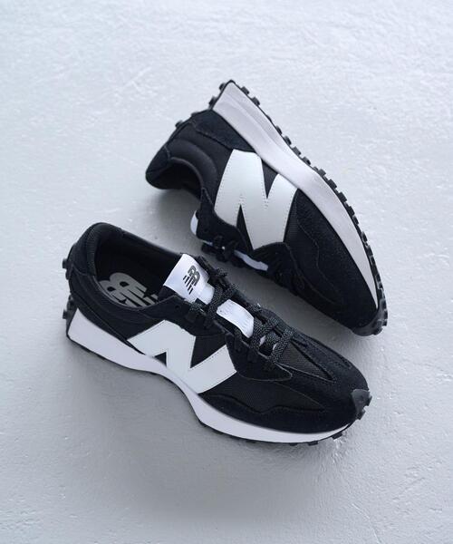 NEW BALANCE（ニューバランス）の「＜New Balance＞MS327 スニーカー（スニーカー・レディース・ライトグレー/ブラック・22.5cm/23cm/23.5cm/24cm/24.5cm/25cm）」の4枚目の写真