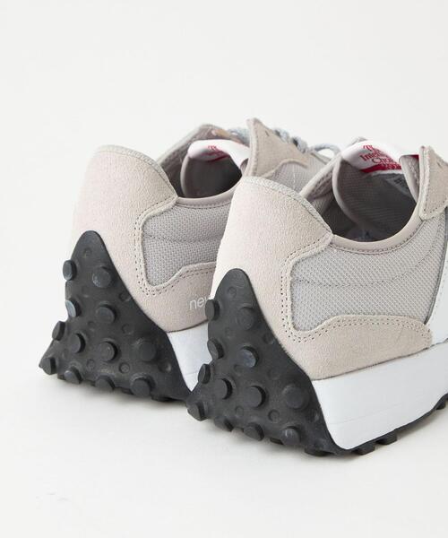 NEW BALANCE（ニューバランス）の「＜New Balance＞MS327 スニーカー（スニーカー・レディース・ライトグレー/ブラック・22.5cm/23cm/23.5cm/24cm/24.5cm/25cm）」の5枚目の写真