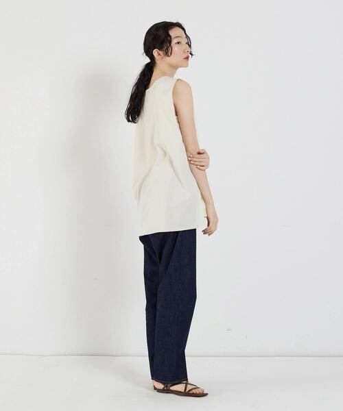 conges payes ADIEU TRISTESSE(コンジェ ペイエ アデュートリステス)の「ノースリーブブラウス(シャツ/ブラウス・レディース・ブラック/ブルー/オフホワイト・38)」の6枚目の写真