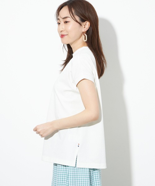 Petit Honfleur(プチオンフルール)の「【UVカット・接触冷感】オーガニックコットンモックネックTシャツ(Tシャツ/カットソー・レディース・ホワイト/オレンジ/イエロー/ネイビー・L/M)」の6枚目の写真