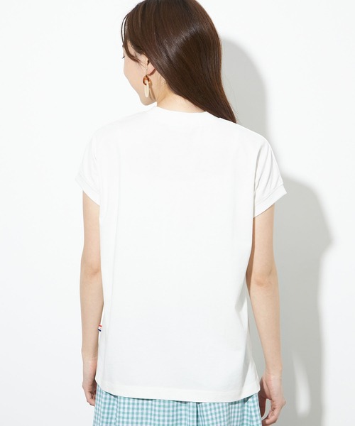 Petit Honfleur(プチオンフルール)の「【UVカット・接触冷感】オーガニックコットンモックネックTシャツ(Tシャツ/カットソー・レディース・ホワイト/オレンジ/イエロー/ネイビー・L/M)」の7枚目の写真