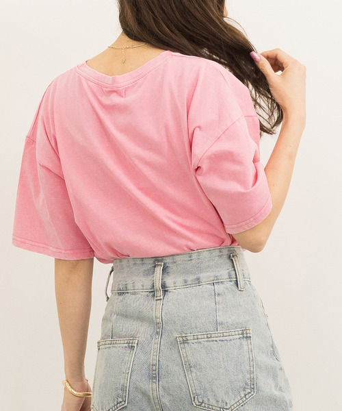 DAY CLOSET（デイ クローゼット）の「レディース 半袖ドロップショルダーヴィンテージ風ロゴTシャツ（Tシャツ/カットソー・レディース・ピンク/ブラック・ONE SIZE）」の15枚目の写真