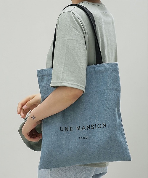 UNE MANSION（ユヌマンション）の「【UNE MADE】UNE MANSION ロゴデニムトートバッグ（トートバッグ・レディース・ブルー系1/ブルー系2/ブルー系3・ONE SIZE）」の3枚目の写真