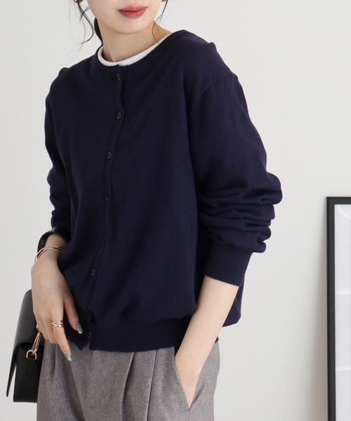 atONE(アットワン)の「atONE クルーネックカーディガン(カーディガン/ボレロ・レディース・ライトグレー/ブラック/ネイビー/ホワイト/グレイッシュベージュ/ダークグリーン・M~L/LL~3L/4L~5L)」の17枚目の写真