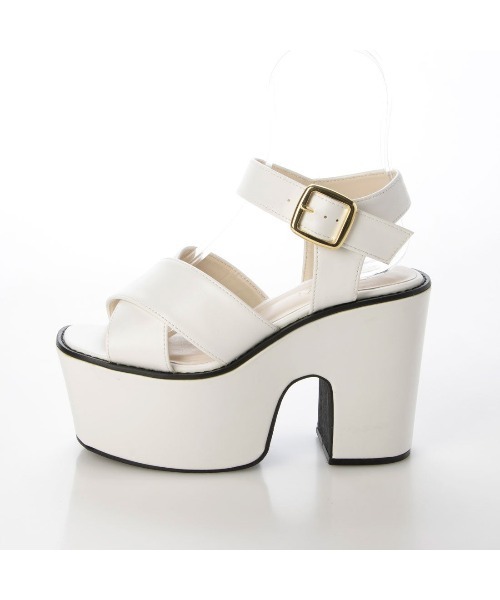 Mafmof（マフモフ）の「Mafmof(マフモフ)ワイドクロスストラップ厚底ボリュームソールサンダル（サンダル・レディース・ブラック/ベージュ/ホワイト・M/S/L/LL）」の8枚目の写真