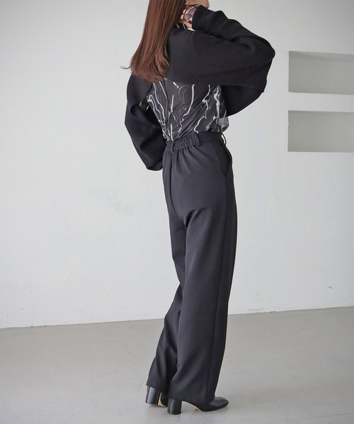 cheriella(シェリエラ)の「【cheriella】WEB限定前後2wayデザインクロスショートニットトップス WEB LIMITED 2-WAY DESIGN CROSS SHORT KNIT TOPS(ニット/セーター・レディース・ブラック/オフホワイト・M)」の10枚目の写真