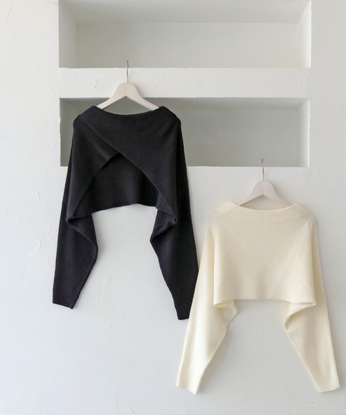 cheriella(シェリエラ)の「【cheriella】WEB限定前後2wayデザインクロスショートニットトップス WEB LIMITED 2-WAY DESIGN CROSS SHORT KNIT TOPS(ニット/セーター・レディース・ブラック/オフホワイト・M)」の11枚目の写真