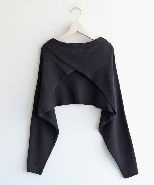 cheriella(シェリエラ)の「【cheriella】WEB限定前後2wayデザインクロスショートニットトップス WEB LIMITED 2-WAY DESIGN CROSS SHORT KNIT TOPS(ニット/セーター・レディース・ブラック/オフホワイト・M)」の12枚目の写真