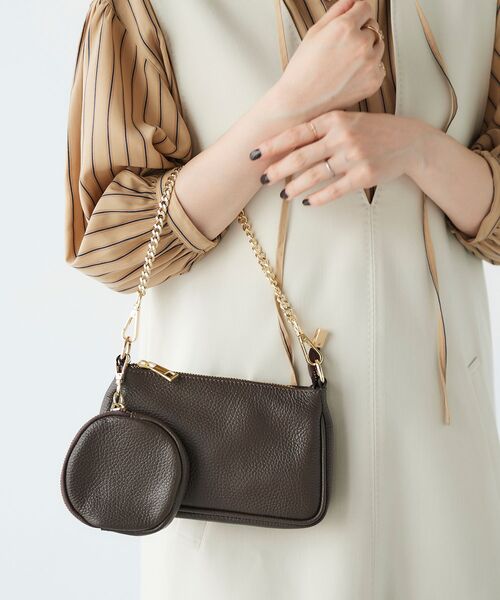 le.coeur blanc（ルクールブラン）の「AULENTTI 3WAYショルダー（ショルダーバッグ・レディース・ダークブラウン/ベージュ・FREE）」の7枚目の写真