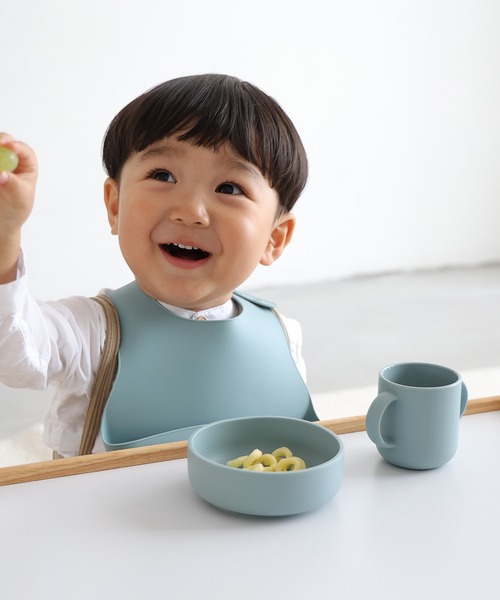 PUPPAPUPO（プッパプーポ）の「ベビー食器 5点セット（マグ/哺乳瓶/お食事グッズ・キッズ・グレイッシュベージュ/ピンク/ブルー/グレー・FREE）」の6枚目の写真